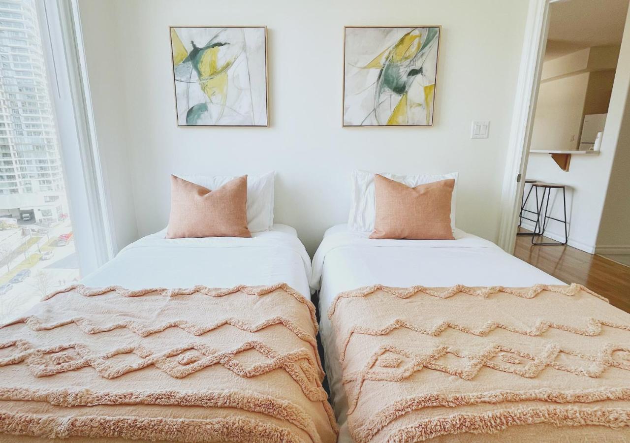 Downtown Waterfront Kelowna Oasis Newly Renovated 2Bed 2Bath公寓 外观 照片