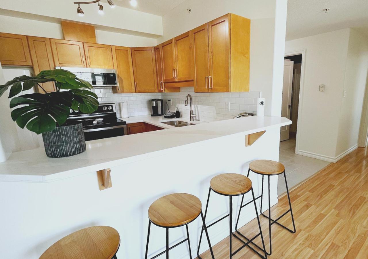 Downtown Waterfront Kelowna Oasis Newly Renovated 2Bed 2Bath公寓 外观 照片