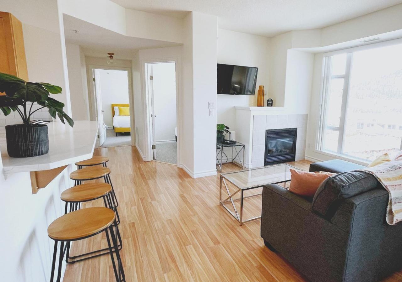 Downtown Waterfront Kelowna Oasis Newly Renovated 2Bed 2Bath公寓 外观 照片