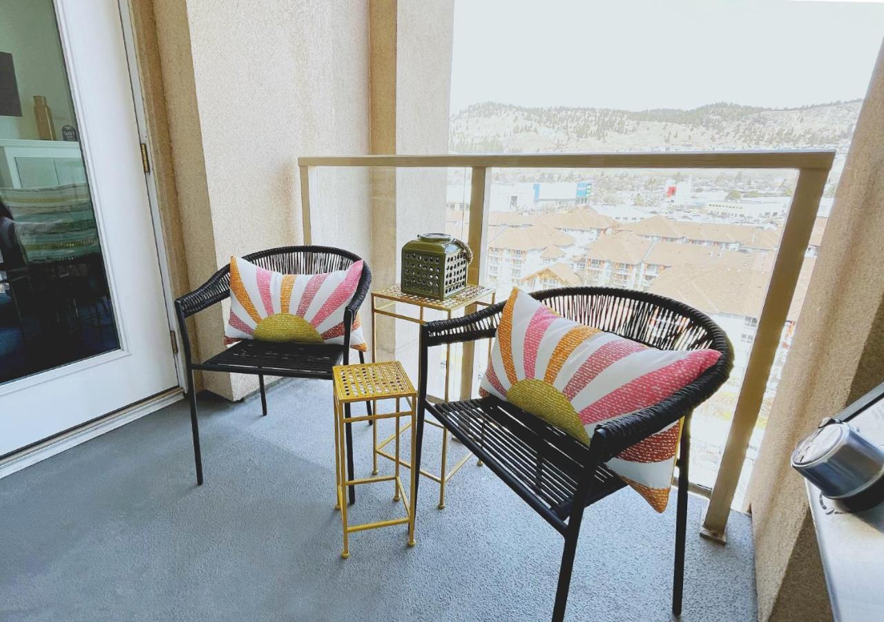 Downtown Waterfront Kelowna Oasis Newly Renovated 2Bed 2Bath公寓 外观 照片